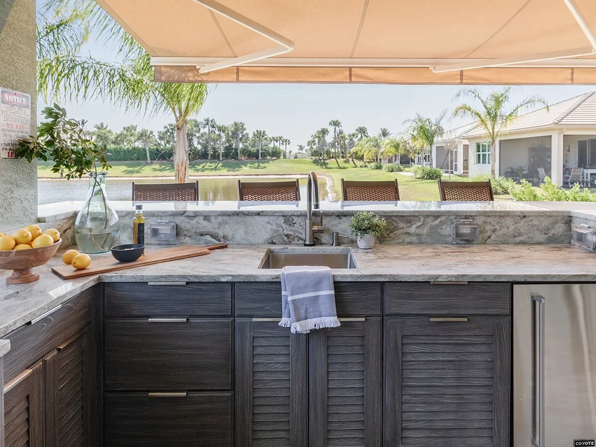 outdoor-entertainment-food-preparation-with-naturekast-cabinetry
